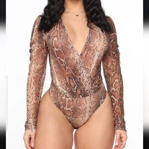 NWT Fashion Nova Snake Your Time Surplice Bodysuit. Brown